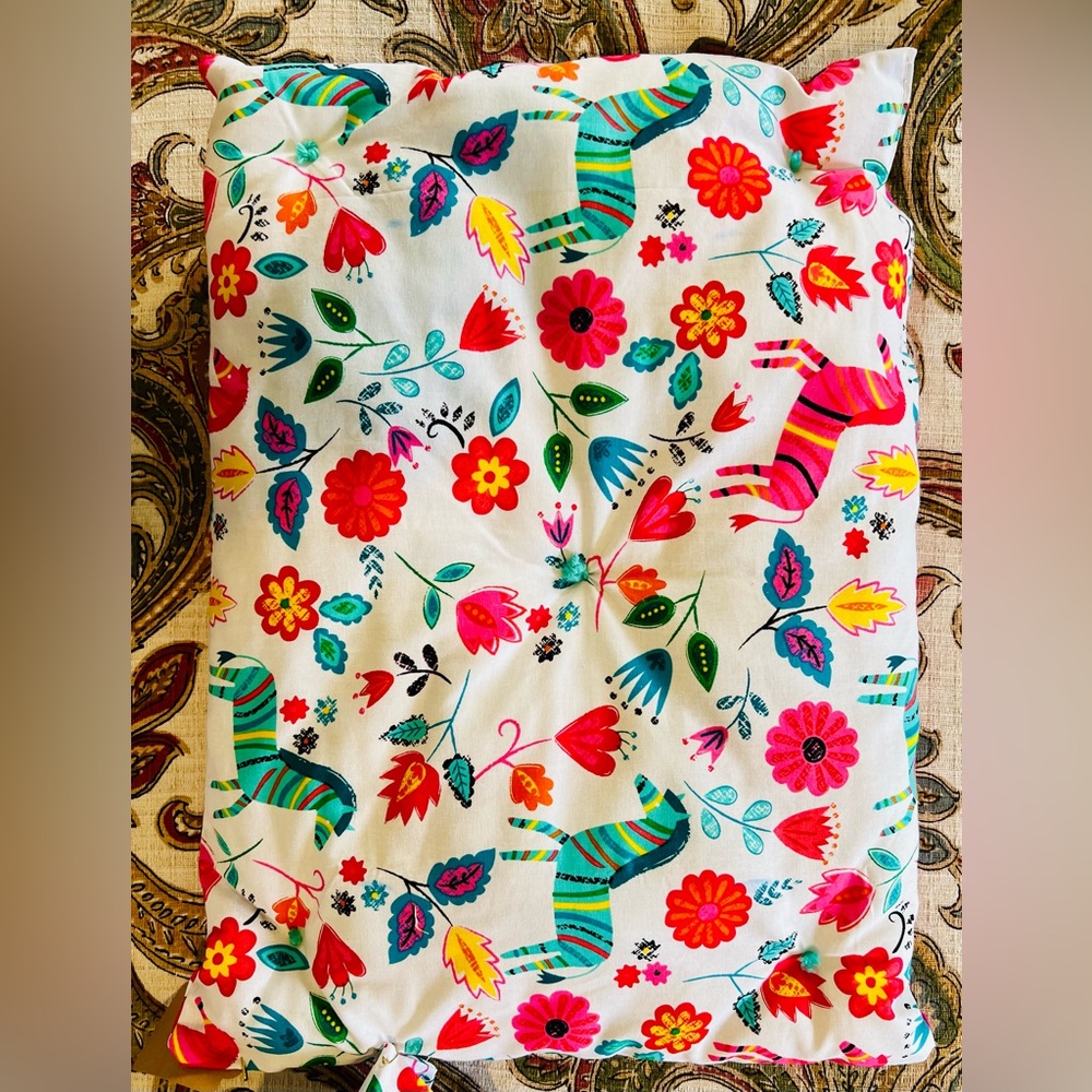New handmade Beautiful quilted dog pillow. Size medium with matching bandanna.